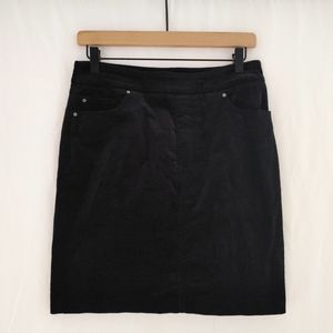 Women's SC and Co Black Corduroy Mini Skirt 5 Pocket Styling Size Small.